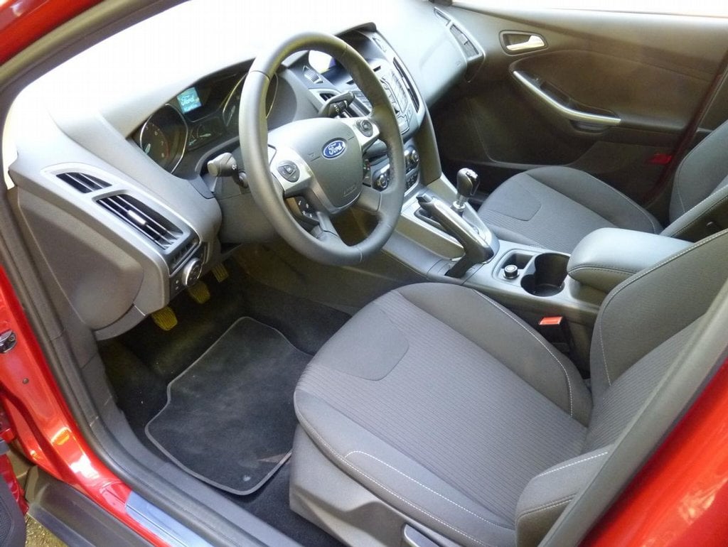 2016-04-ford-focus-16i-ecoboost-10.jpg