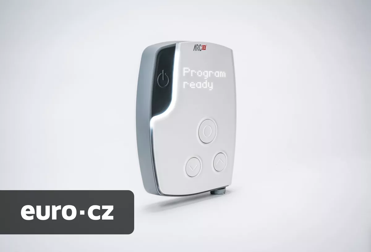 Naděje pro lidi s poraněnou páteří? Nové neinvazivní zařízení Arc-Ex jim díky stimulaci nervů může změnit život