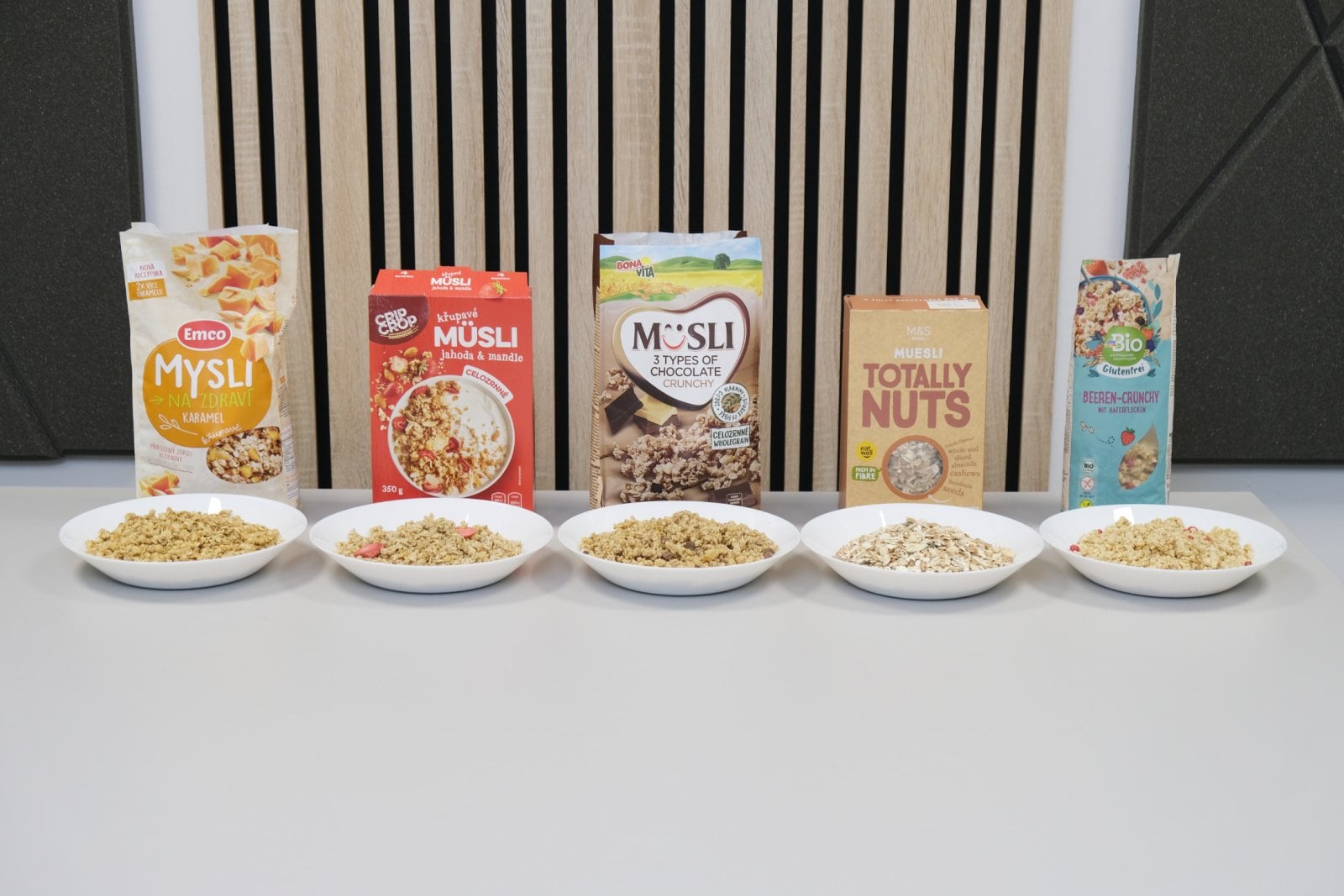 Různé druhy müsli, porovnali jsme obal a obsah