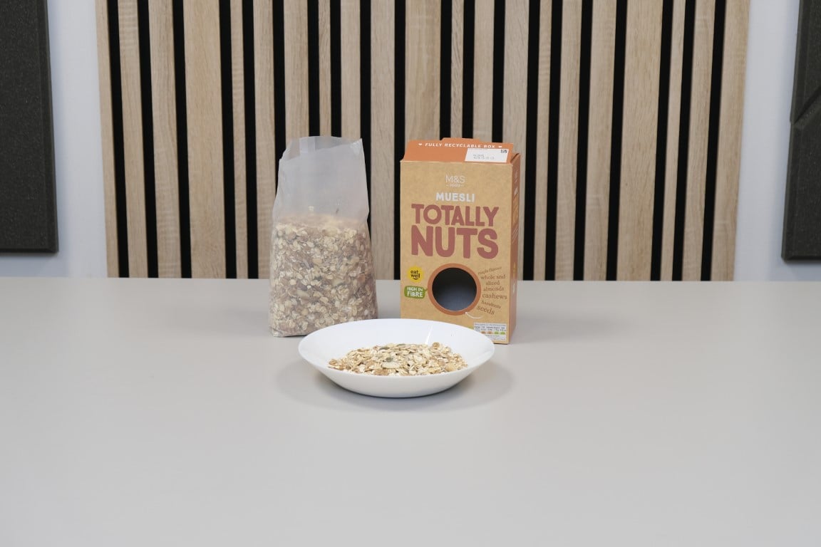 Různé druhy müsli, porovnali jsme obal a obsah