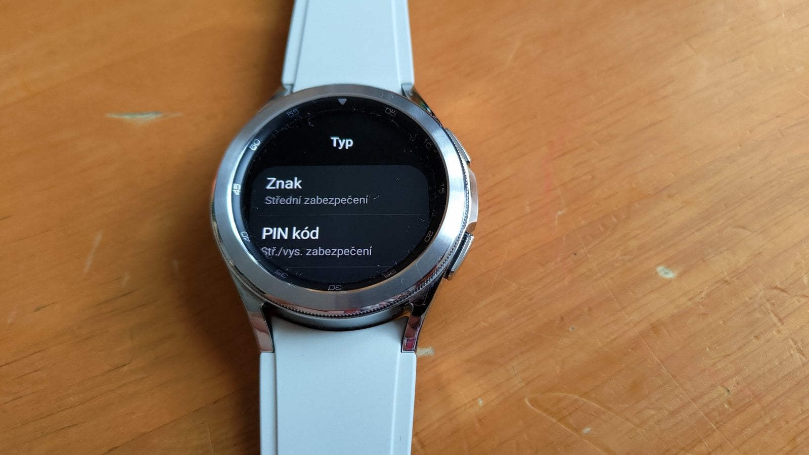 Samsung Galaxy Watch 4. Nastavení hodinek. (14. 12. 2021)