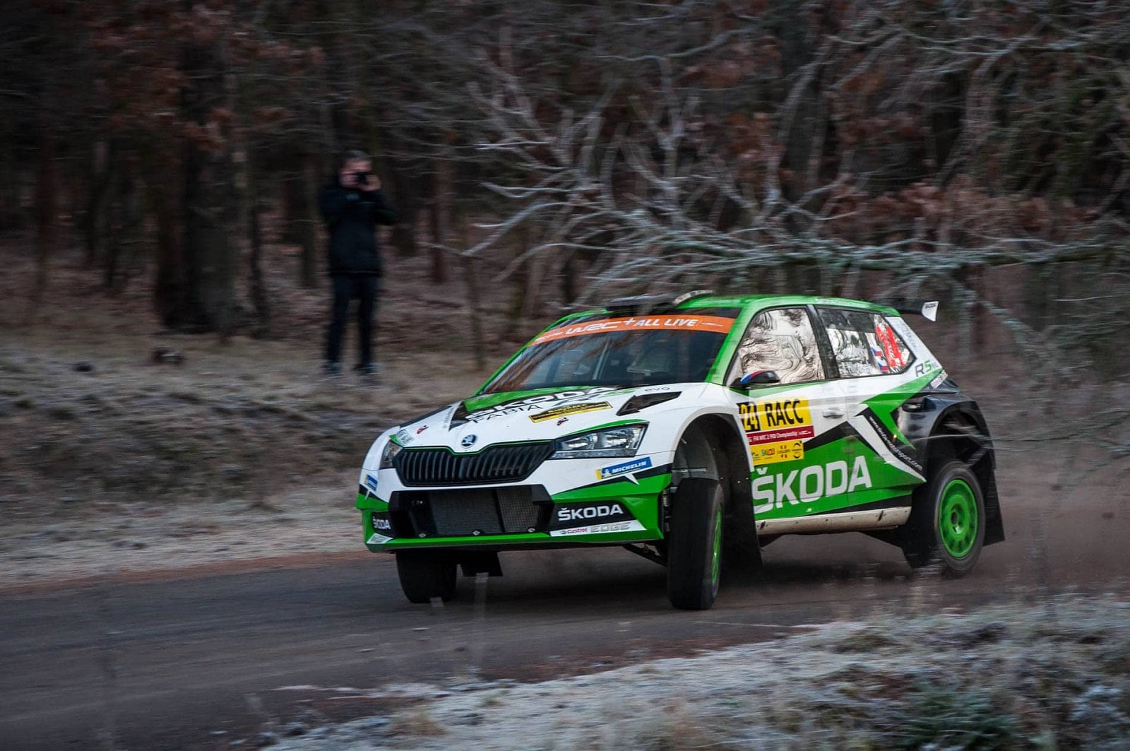 2019-12-skoda-fabia-r5-6-of-21.jpg