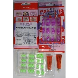 Kosmetický přípravek nesplňuje nařízení Evropského parlamentu a Rady o kosmetických přípravcích: na obalu nejsou uvedeny patřičné údaje o přípravku včetně odpovědné osoby