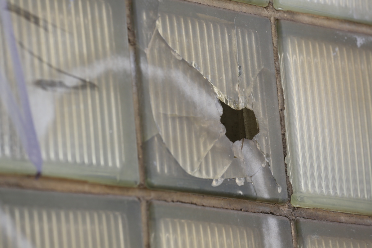 Chátrající zlíchovský lihovar