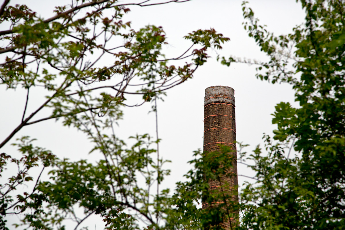 Chátrající zlíchovský lihovar