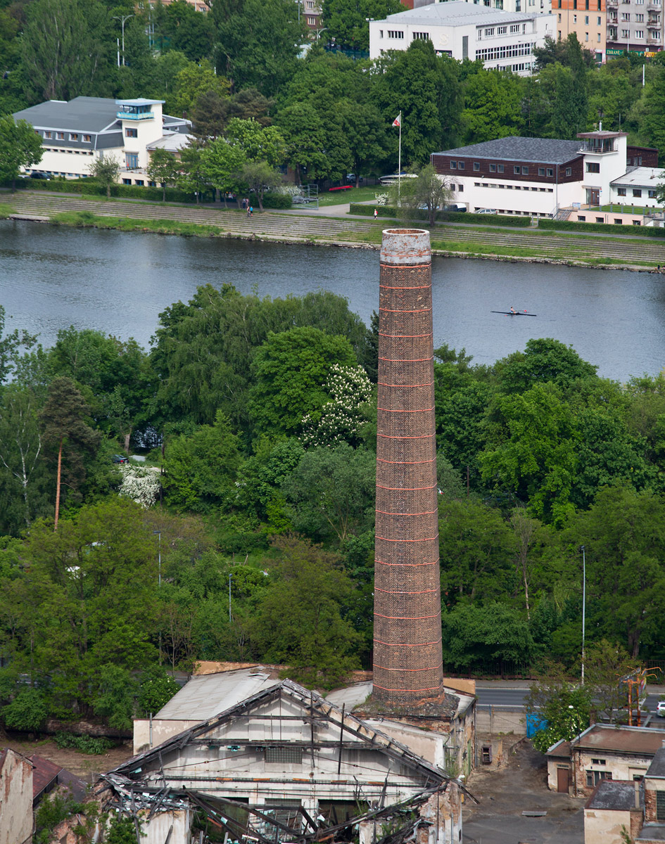 Chátrající zlíchovský lihovar