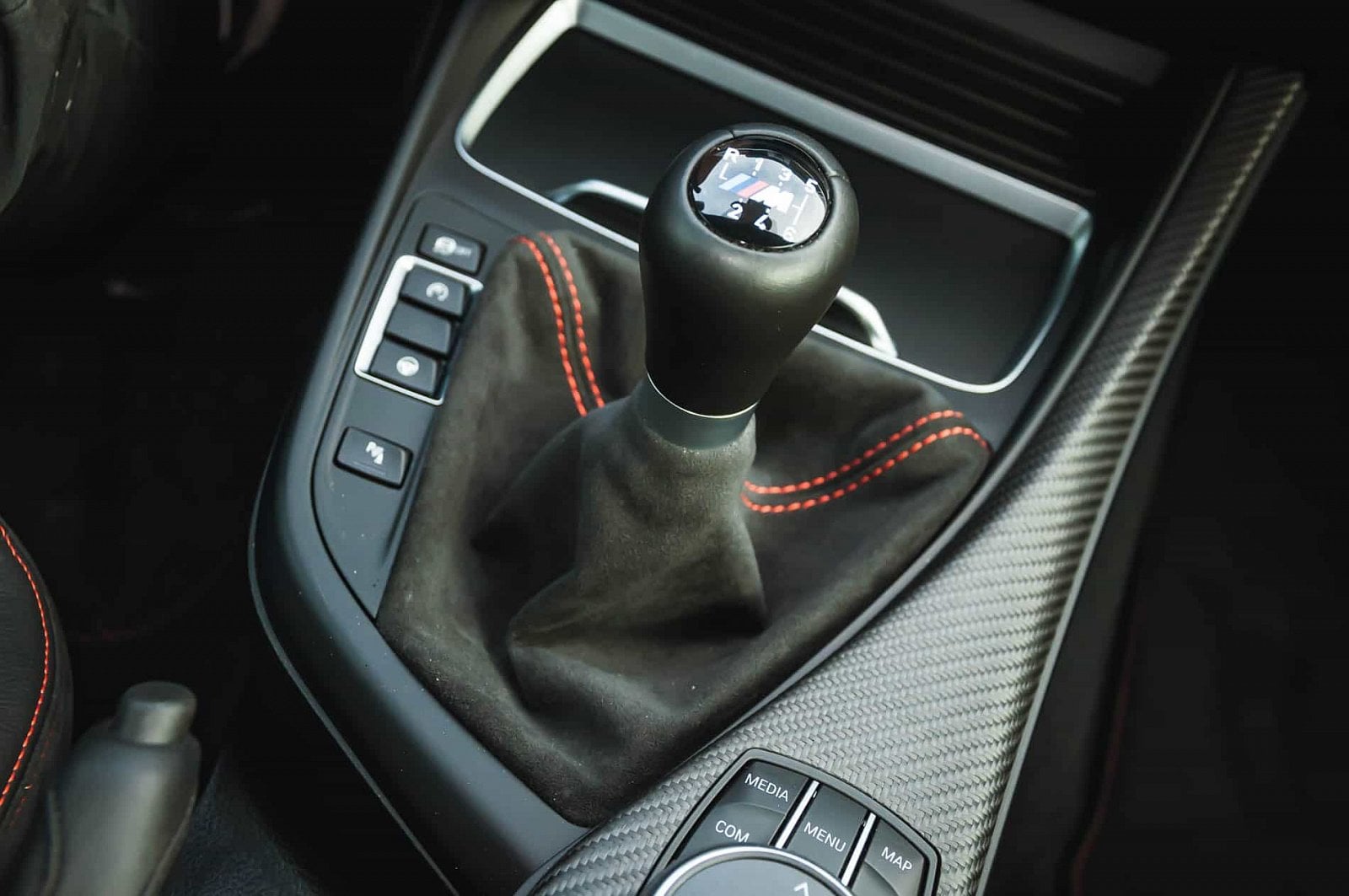 2019-02-bmw-m2-competition-25.jpg
