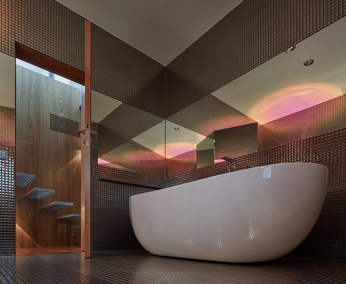 2021-09-petrjanda-brainwork-lazy-house-boysplaynice-56-scaled.jp