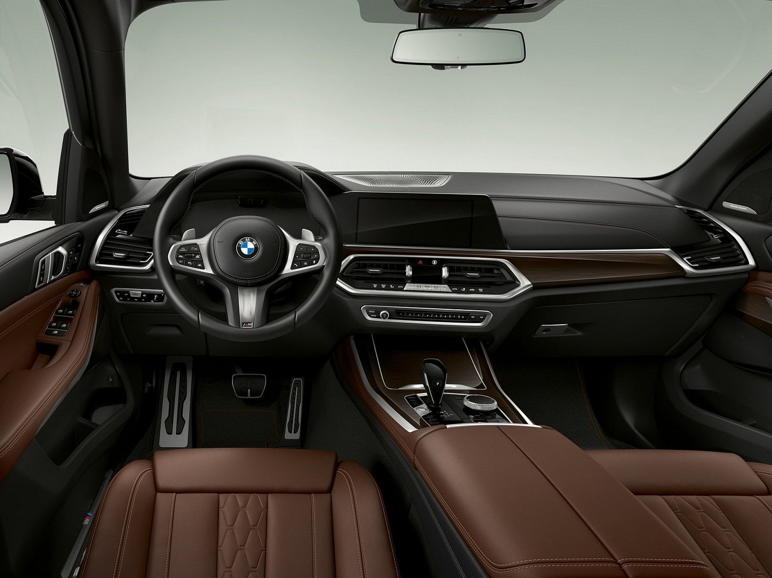 2019-08-BMW-X5-45e_12.jpg