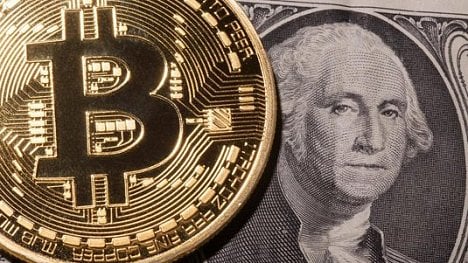 Náhledový obrázek - Hodnota bitcoinu stoupla na nový rekord přes 2100 dolarů