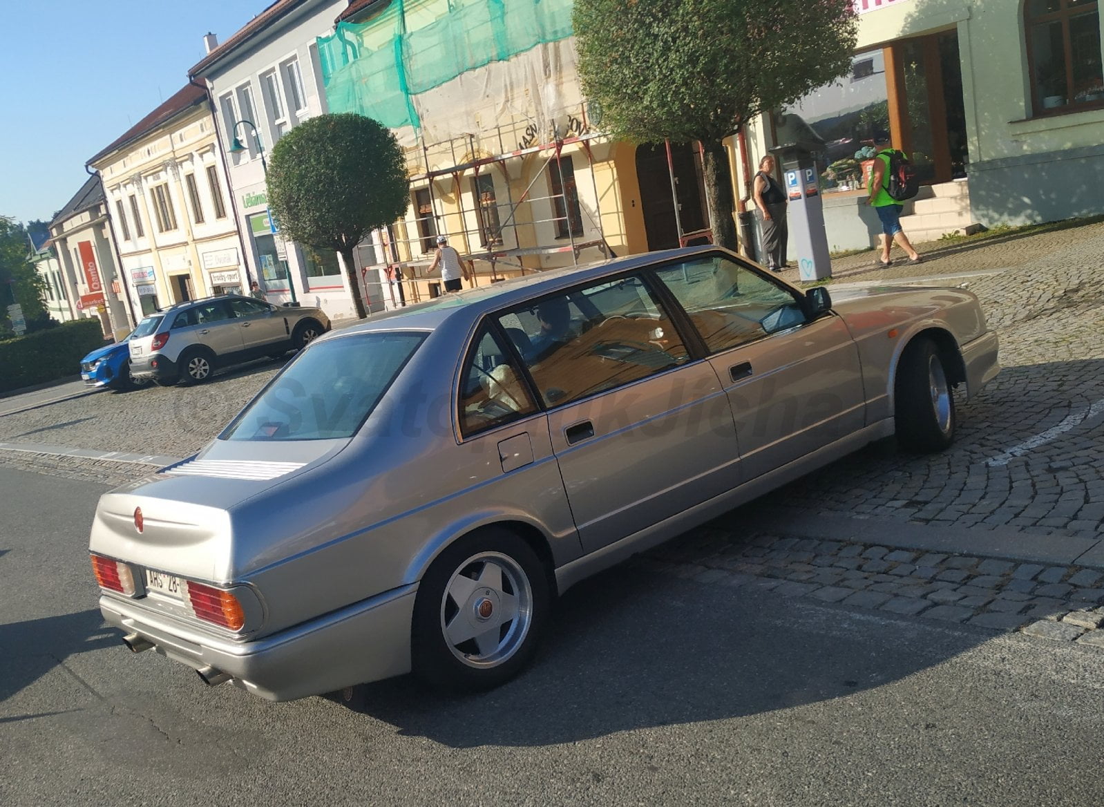 Tvarovým faceliftem dostala karosérie skutečný tříprostorový tvar