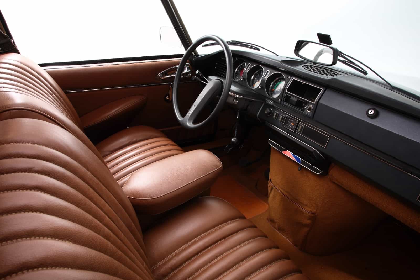 2019-06-citroen_ds_23_pallas_29.jpg