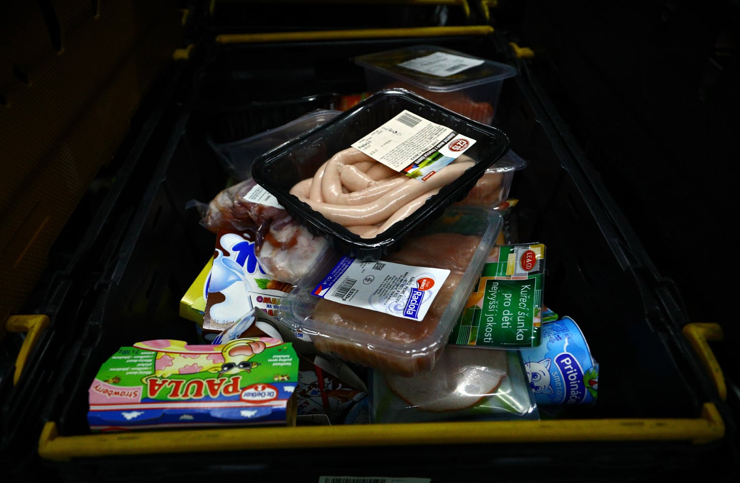 Podívejte se do zázemí online supermarketu Košík.cz