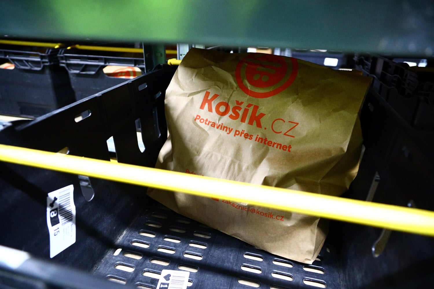 Podívejte se do zázemí online supermarketu Košík.cz
