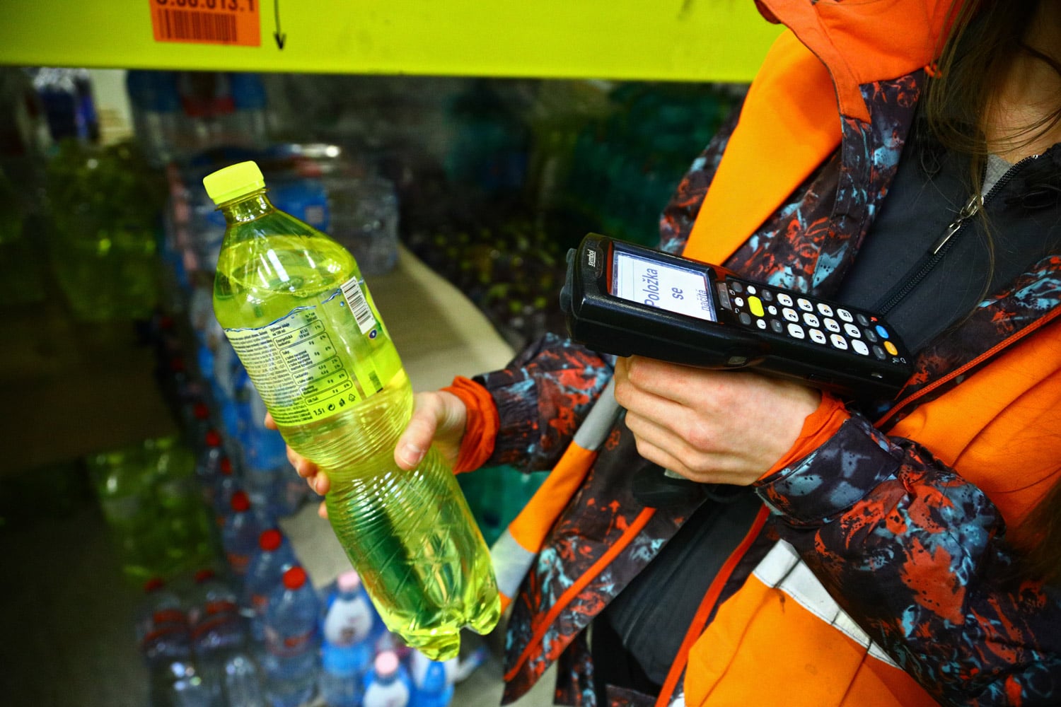 Podívejte se do zázemí online supermarketu Košík.cz