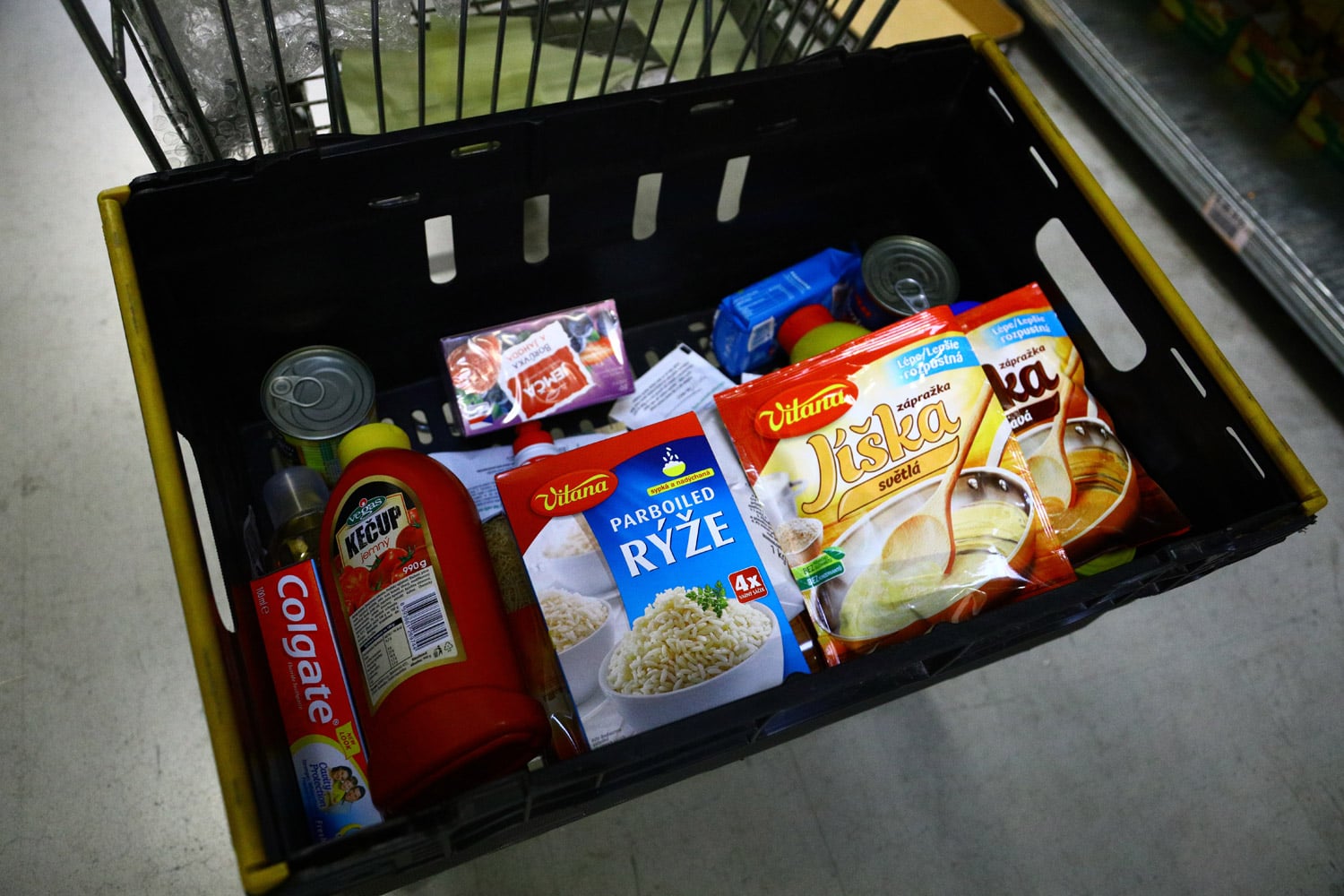 Podívejte se do zázemí online supermarketu Košík.cz