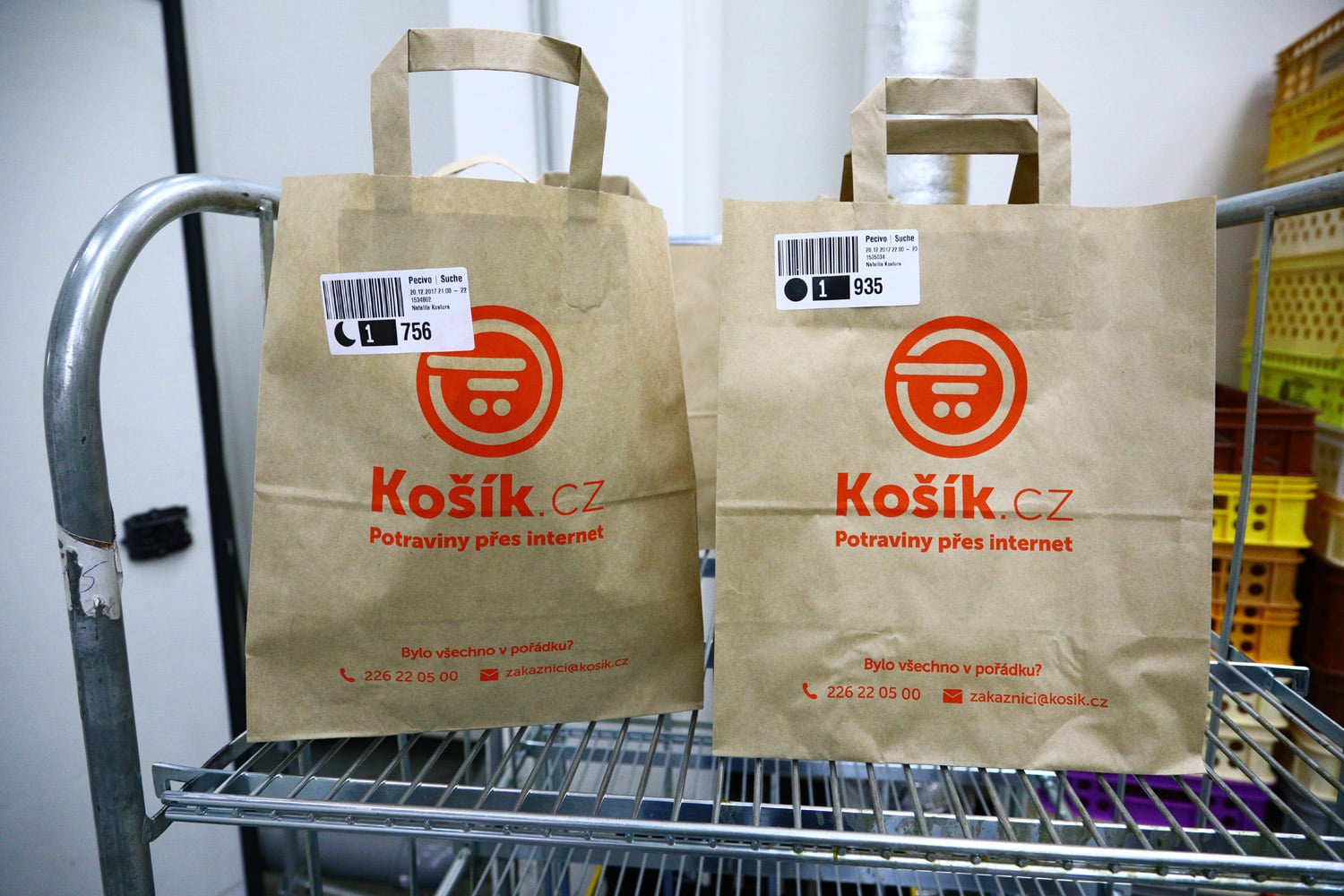 Podívejte se do zázemí online supermarketu Košík.cz