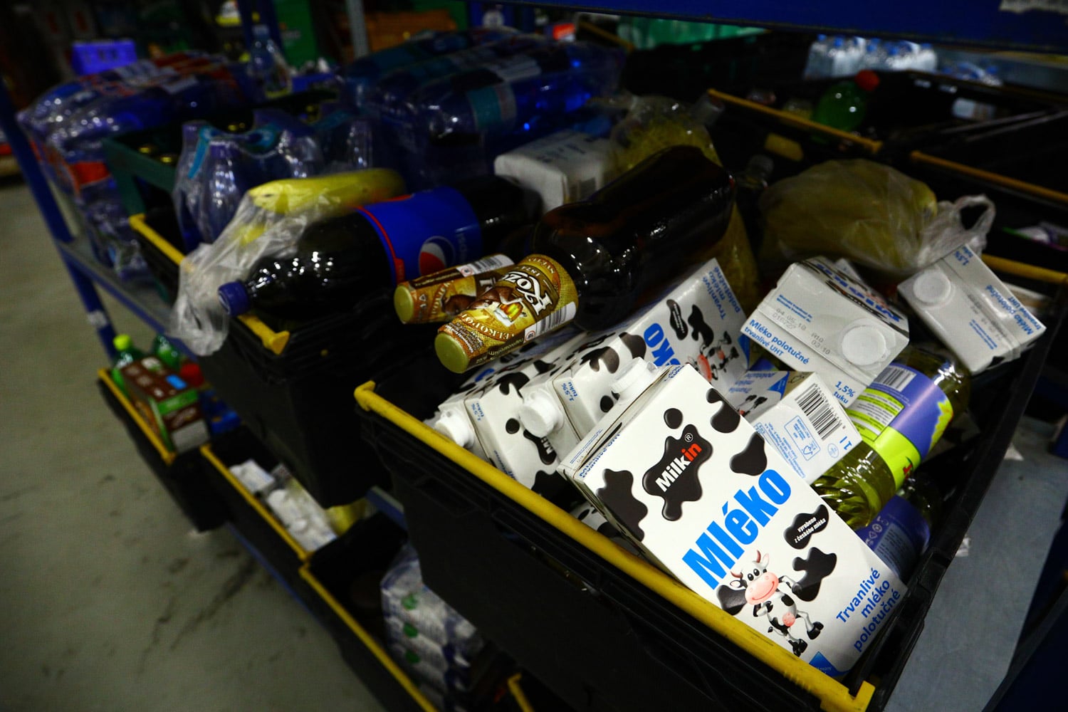 Podívejte se do zázemí online supermarketu Košík.cz