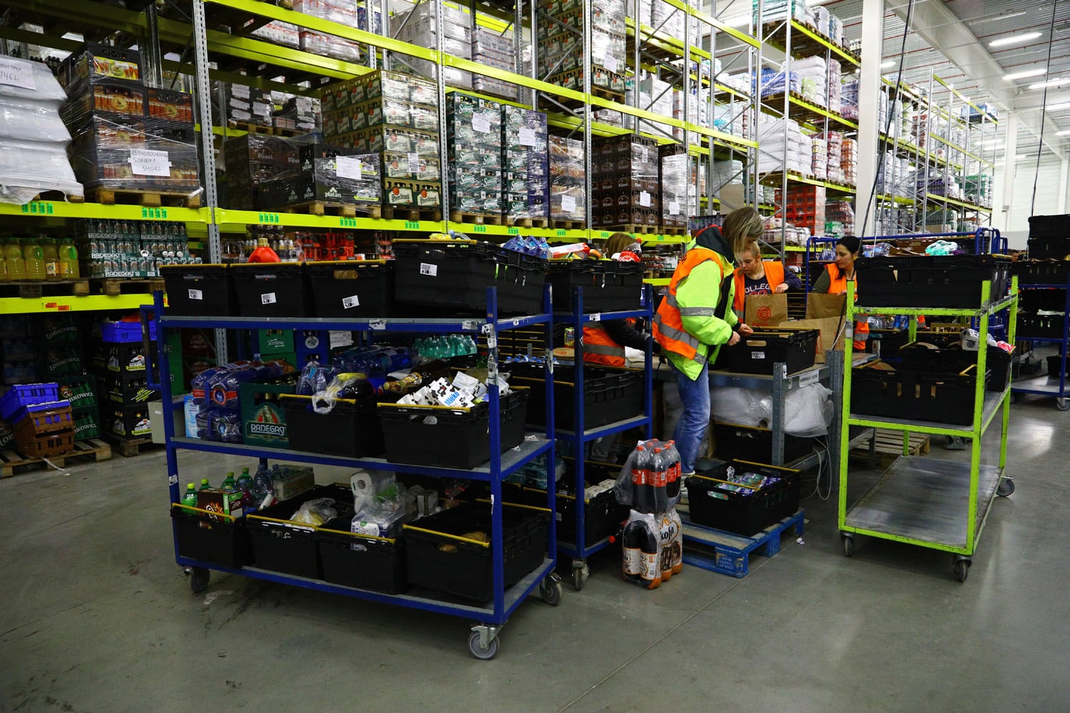 Podívejte se do zázemí online supermarketu Košík.cz