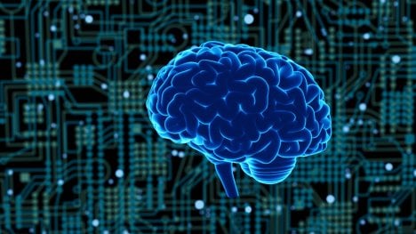 Zhloupneme kvůli AI? Na jednoznačný závěr je zatím brzy, dosavadní výzkumy ale příliš optimismu nevzbuzují