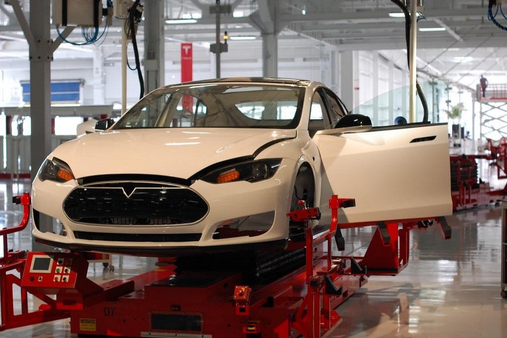 2011-09-jak-vznikc3a1-vc5afz-tesla-model-s-9.jpg