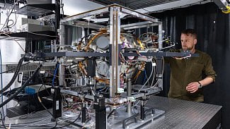 Kvantový akcelerometr