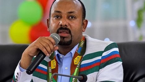 Náhledový obrázek - Nobelovu cenu za mír získal premiér Etiopie Abiy Ahmed. Pomohl ukončit dlouhou válku s Eritreou