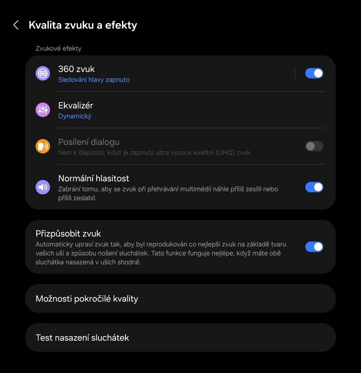 Některé funkce jsou omezeny pouze pro majitele Samsung telefonů