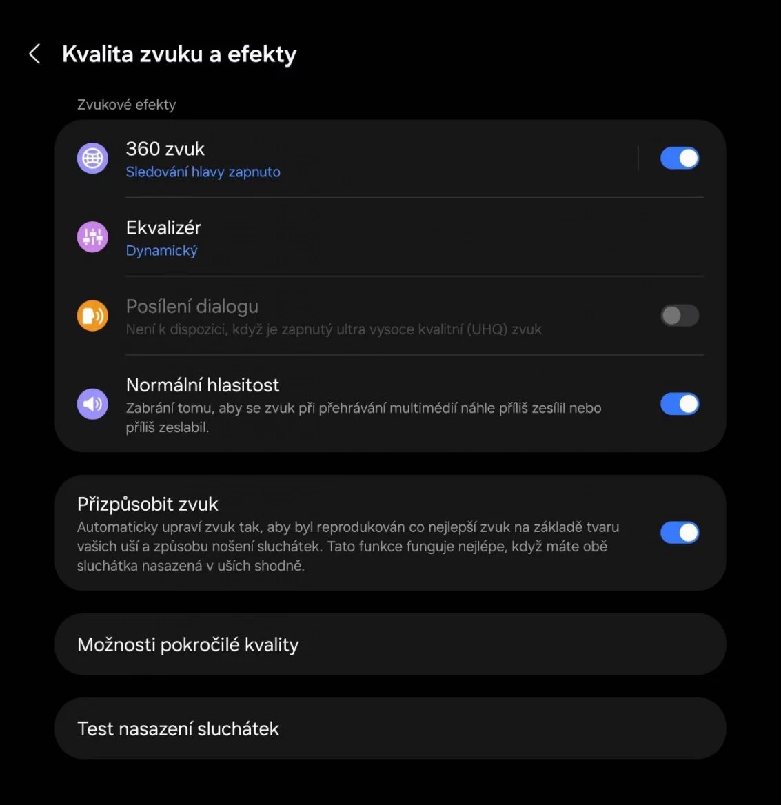 Některé funkce jsou omezeny pouze pro majitele Samsung telefonů
