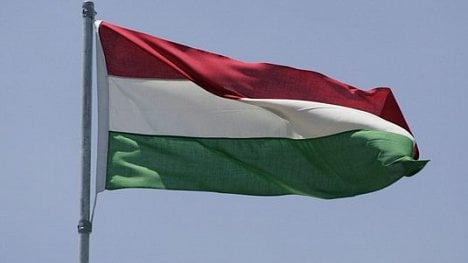 Náhledový obrázek - Náš člověk v Budapešti: Inzerátem proti MMF