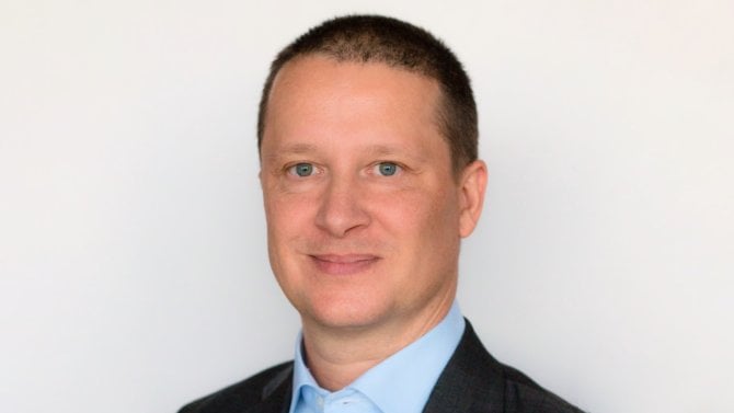 Martin Scholz míří do Schneider Electric