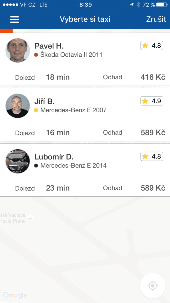 Liftago. Nabídka dlouhé trasy byla pro řidiče zajímavá a jízdu bychom sehnali.