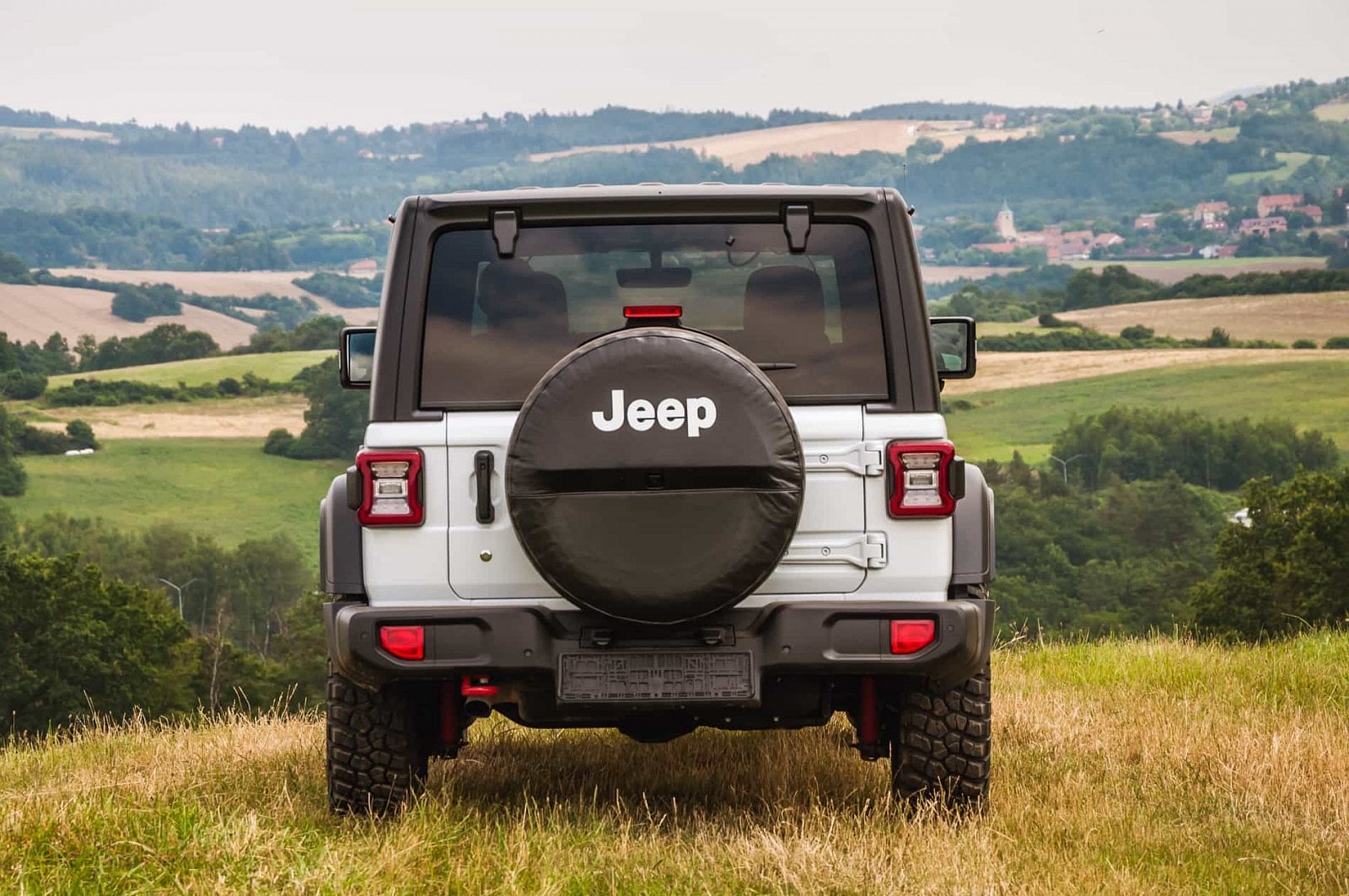 2019-08-jeep-wrangler-rubicon-8-of-67.jpg
