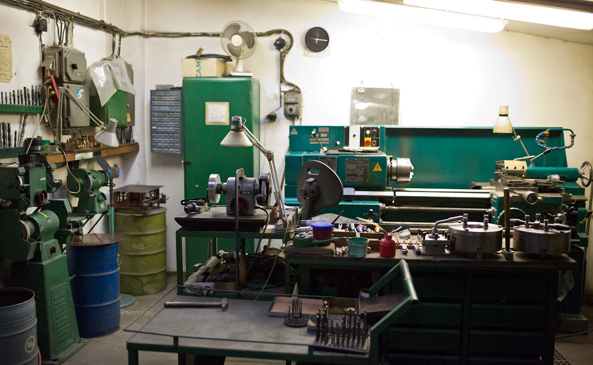 V rodinném pasířství udržují Čermákovi středověké řemeslo.