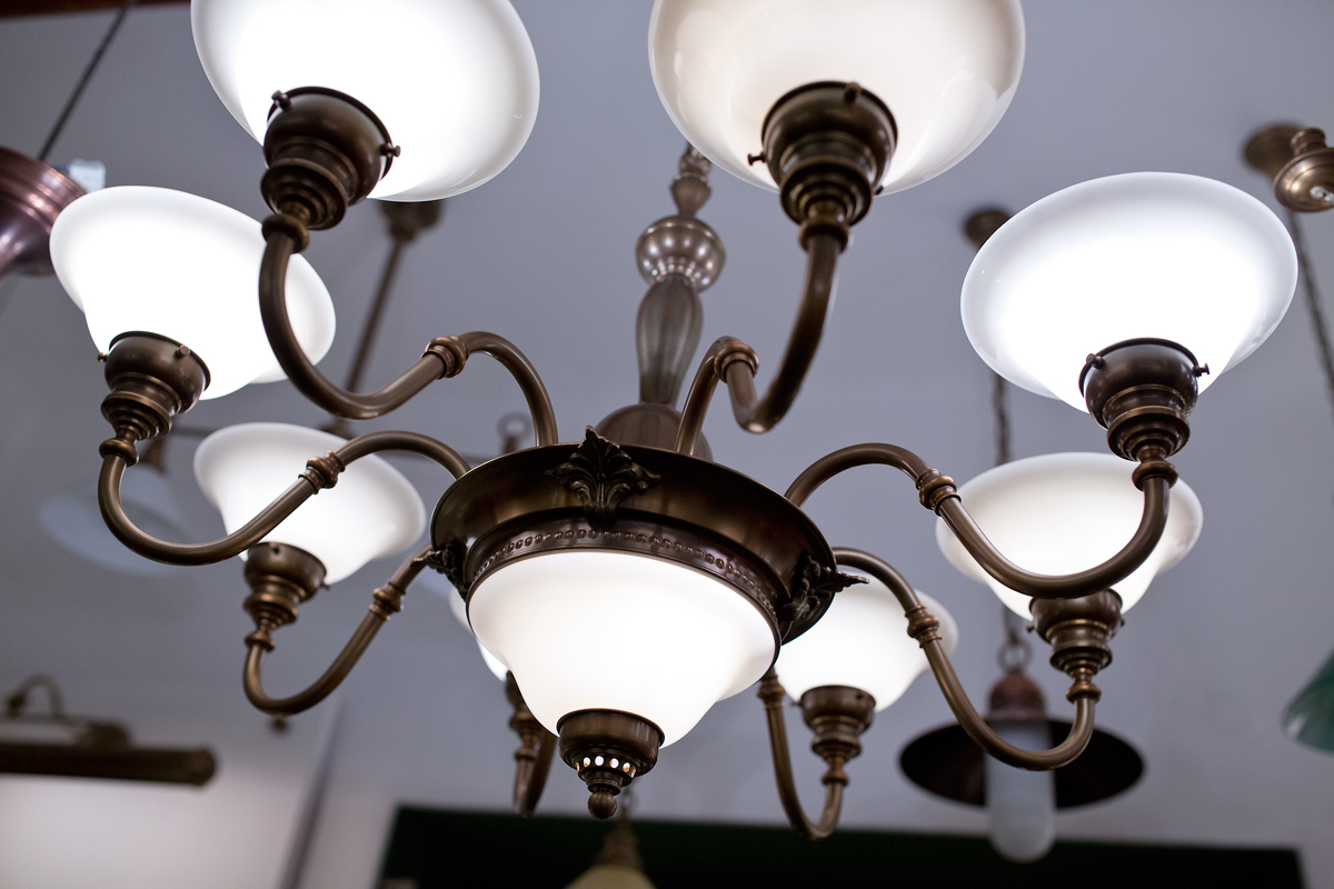 V rodinném pasířství udržují Čermákovi středověké řemeslo.