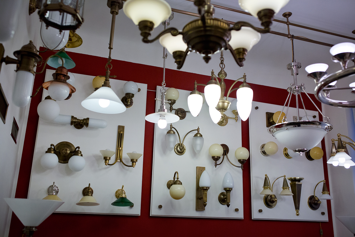 V rodinném pasířství udržují Čermákovi středověké řemeslo.