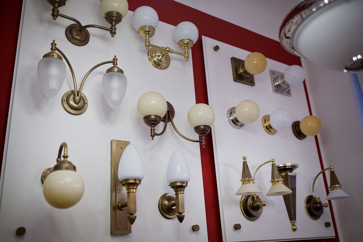 V rodinném pasířství udržují Čermákovi středověké řemeslo.