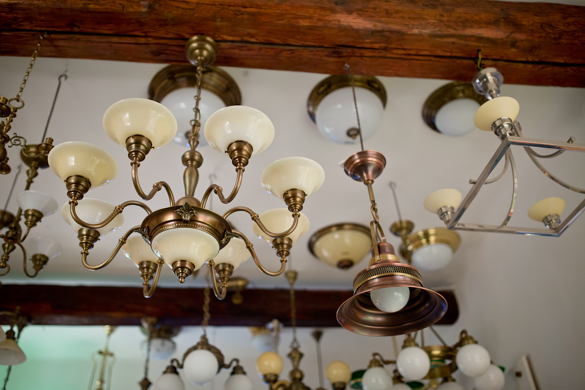 V rodinném pasířství udržují Čermákovi středověké řemeslo.