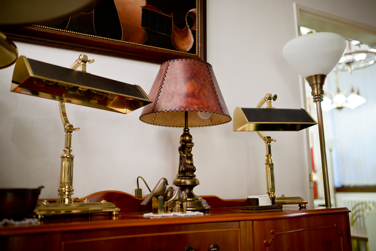 V rodinném pasířství udržují Čermákovi středověké řemeslo.