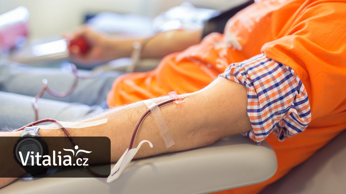 Přijďte darovat krev, potřebujeme vás, hlásí transfuzní stanice. Odběr si můžete odečíst z daní