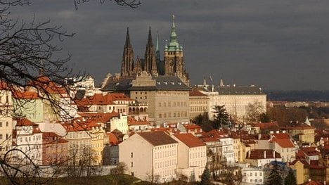 Náhledový obrázek - Hrad se vyjádří k Zemanovým krokům ve vládní krizi, ale až za týden