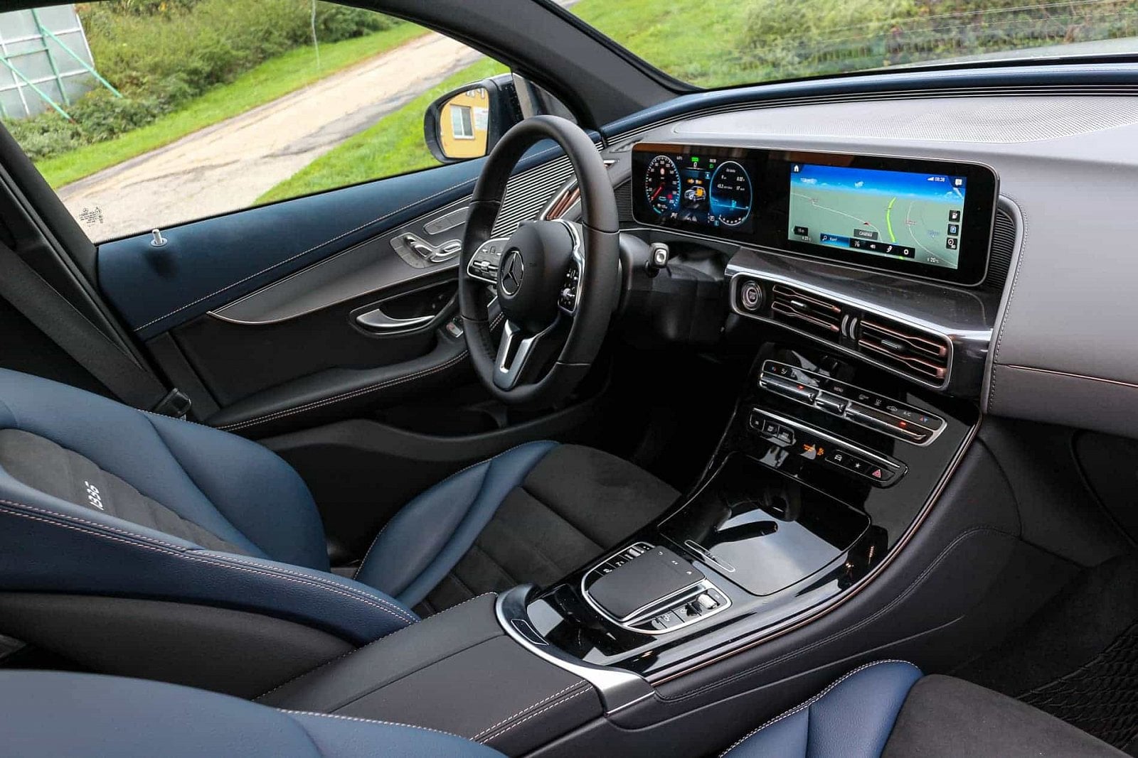 2019-10-Mercedes-Benz-EQC-400-4Matic-21-2.jpg
