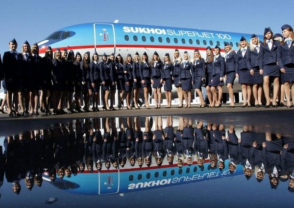 2013-07-suchoj-superjet-100.jpg