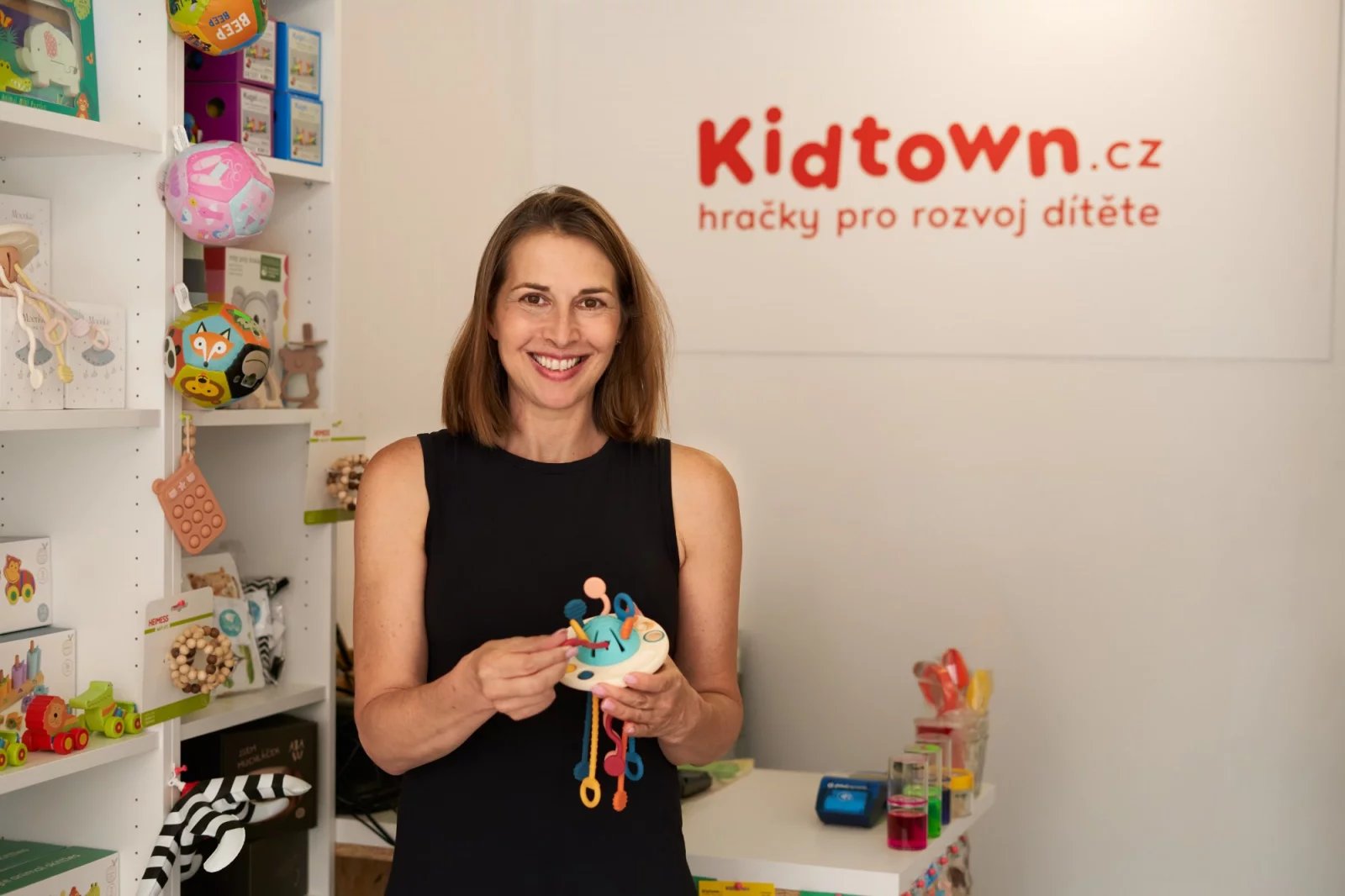 Jana Vyhlídalová v prodejně