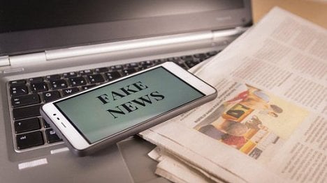 Náhledový obrázek - Umělá inteligence tvoří uvěřitelné fake news. Autoři ji chtějí dát k dispozici veřejnosti