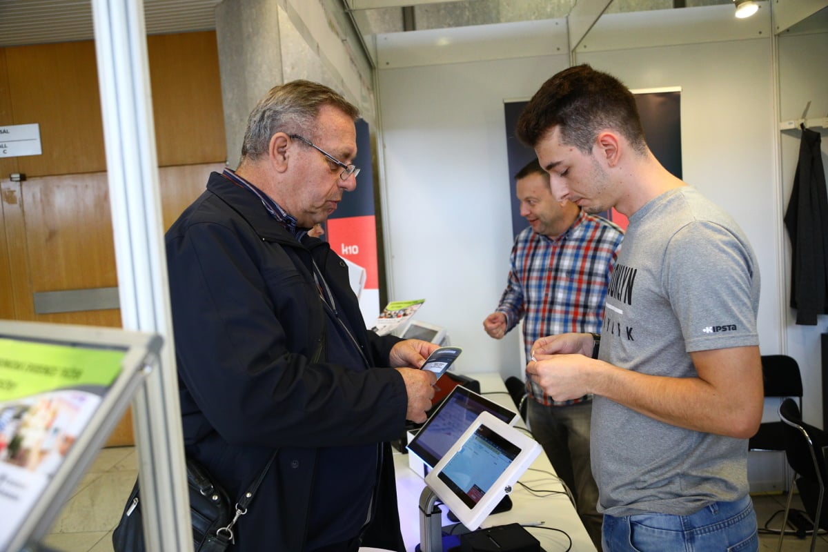 Jak to vypadalo na konferenci k EET v Praze