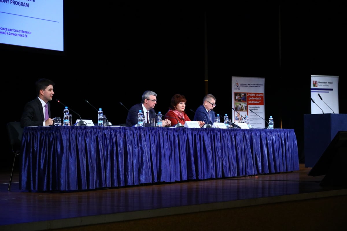 Jak to vypadalo na konferenci k EET v Praze