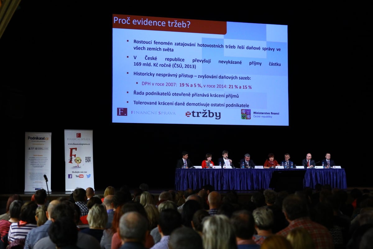 Jak to vypadalo na konferenci k EET v Praze