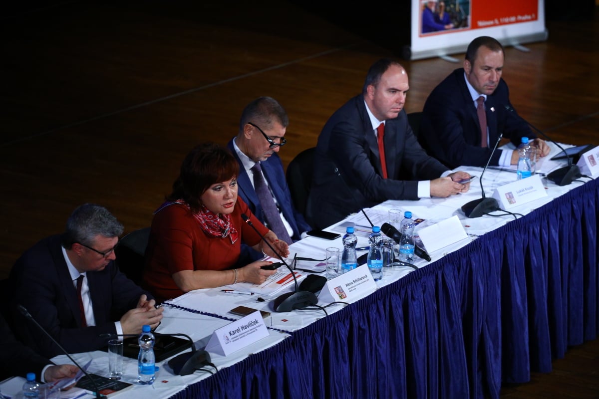 Jak to vypadalo na konferenci k EET v Praze