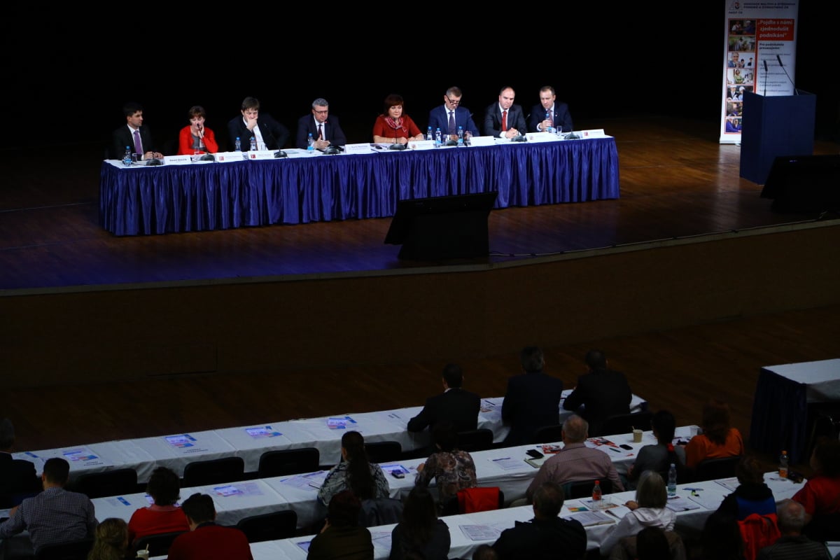 Jak to vypadalo na konferenci k EET v Praze